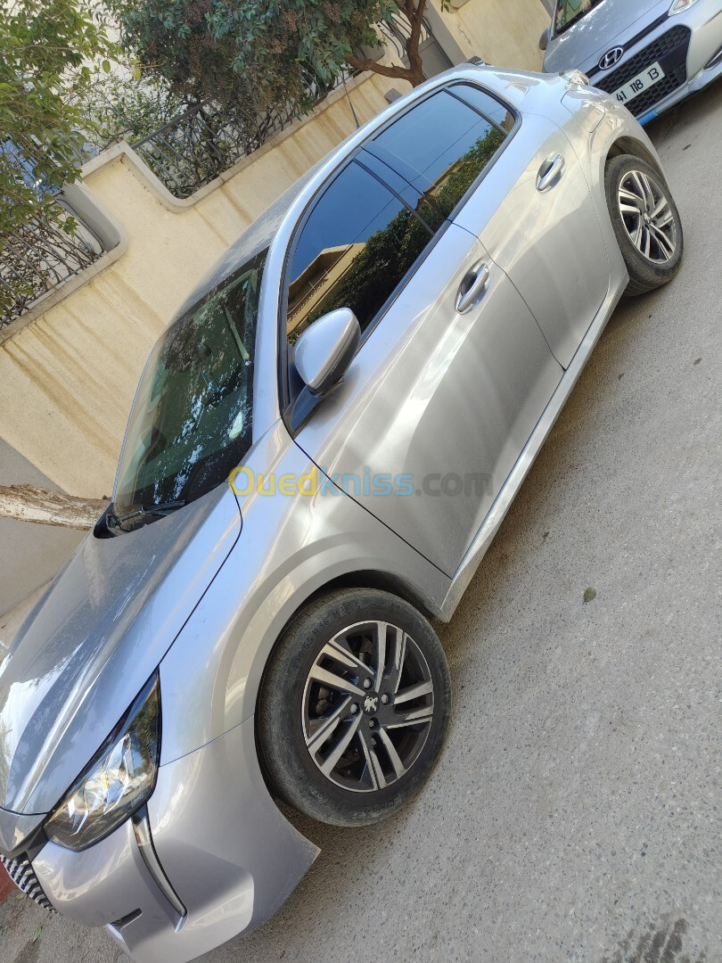 Peugeot 208 2022 Allure