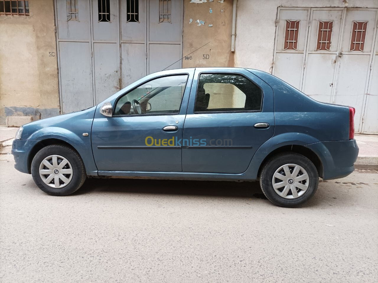 Dacia Logan 2011 