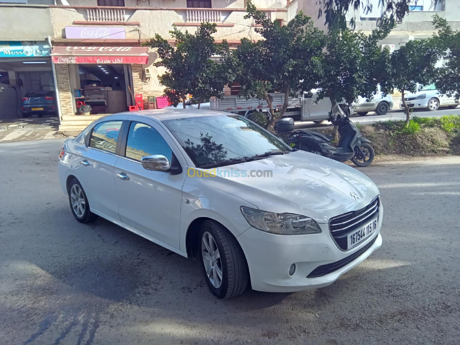 Peugeot 301 2015 Allure