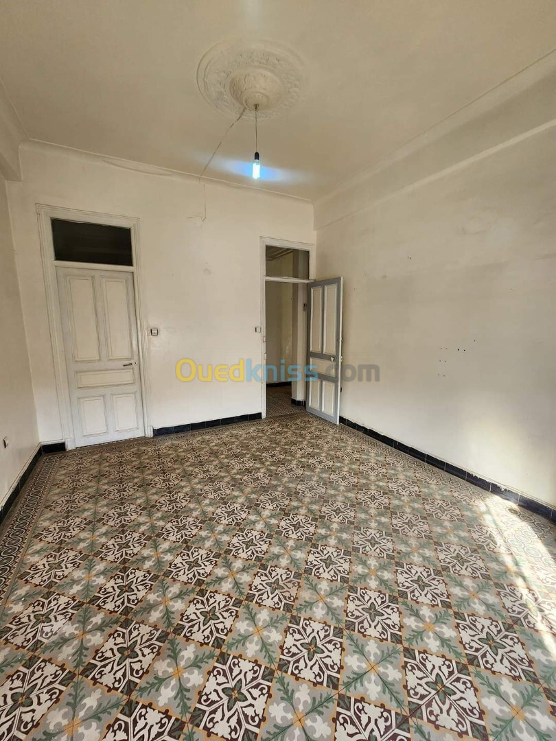 Vente Appartement F3 Tiaret Tiaret