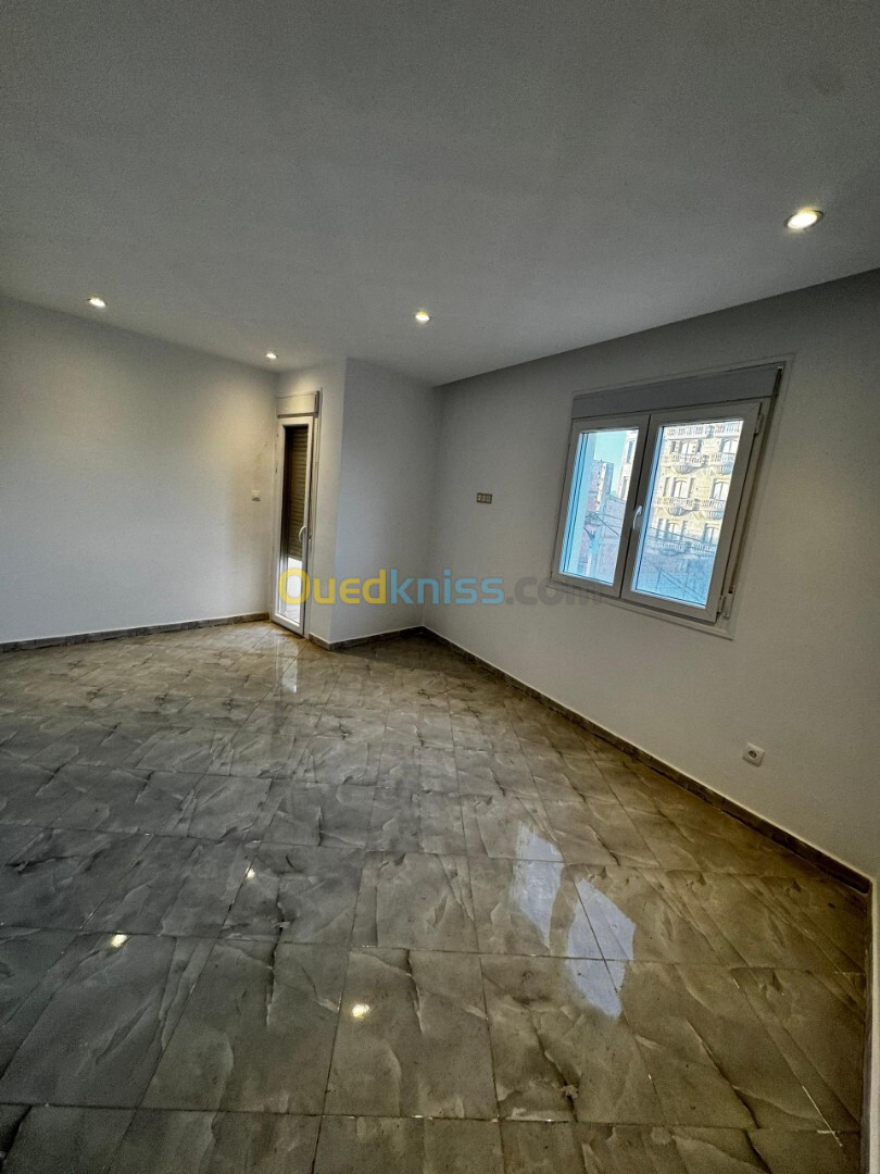 Vente Appartement F4 Oran Bir el djir