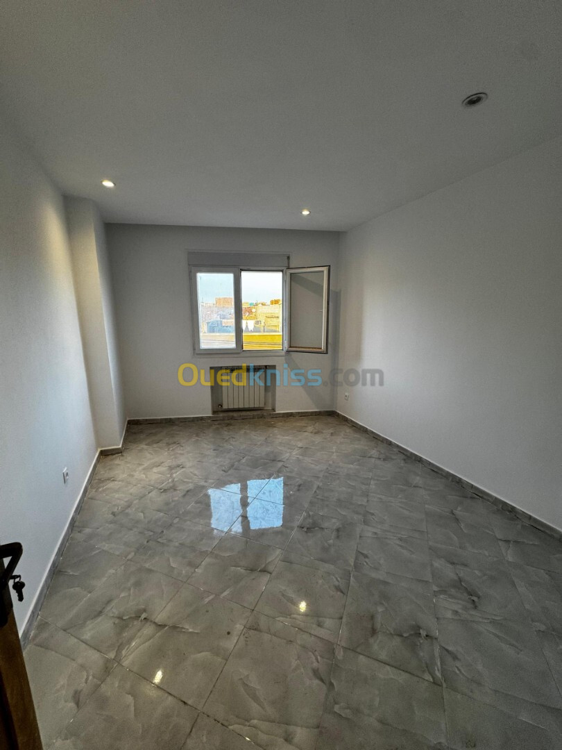 Vente Appartement F4 Oran Bir el djir