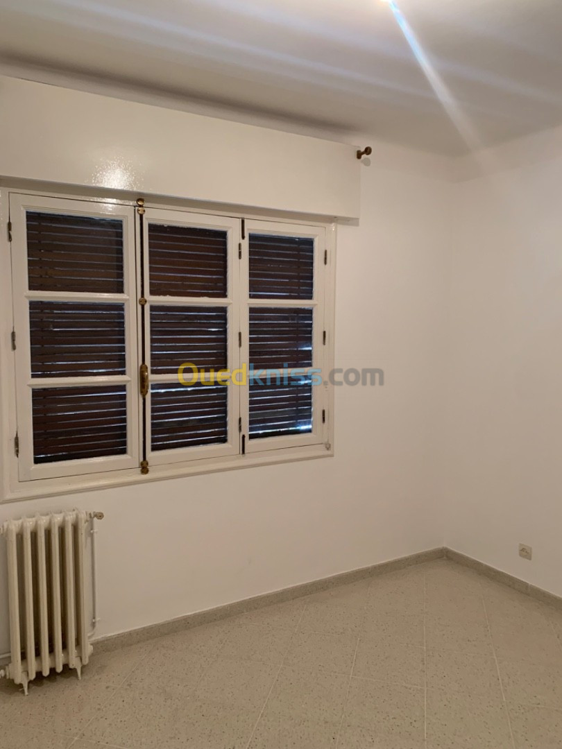 Location Appartement F4 Alger Hydra