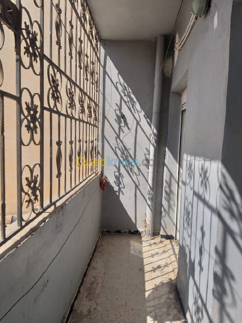 Location Appartement F4 Oran Oran