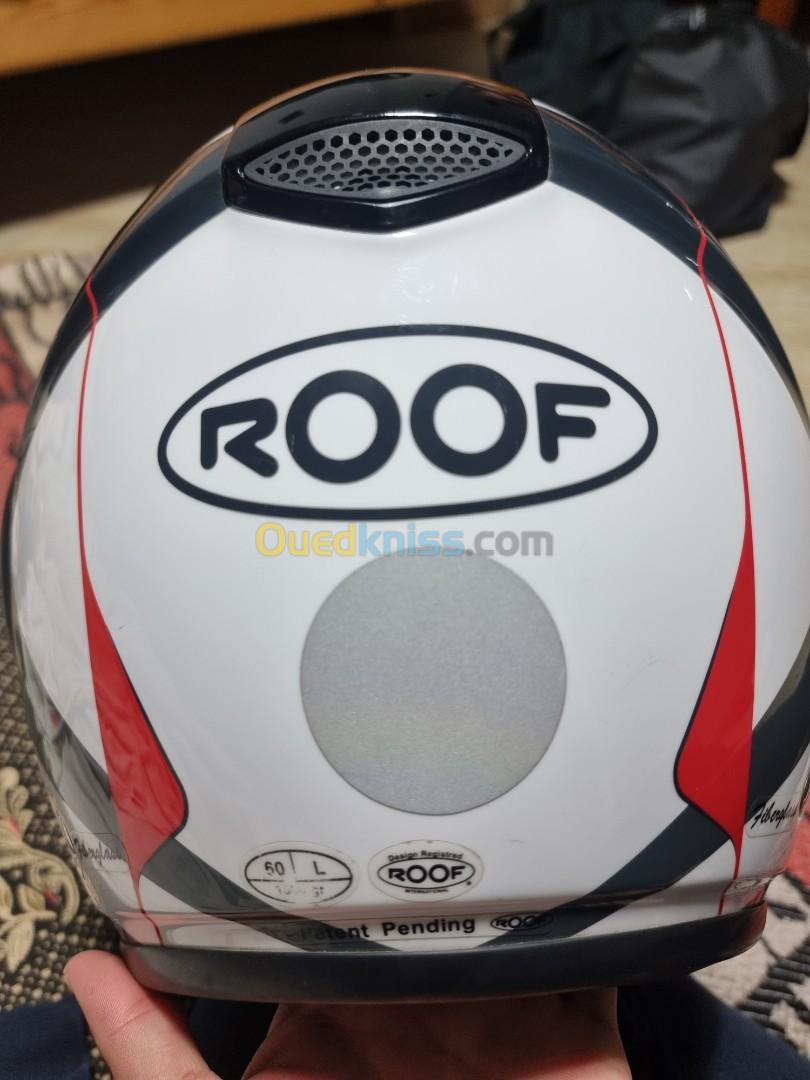 Casque roof très neuf 