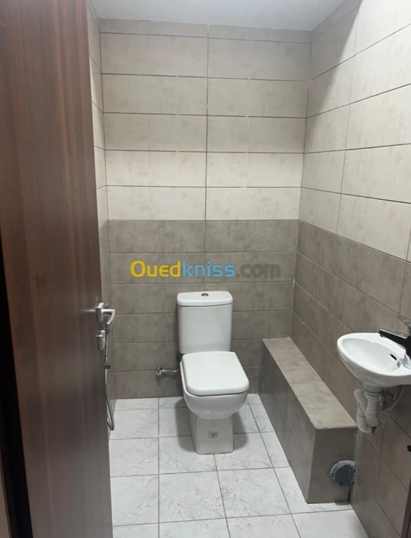 Location Appartement F4 Alger Staoueli