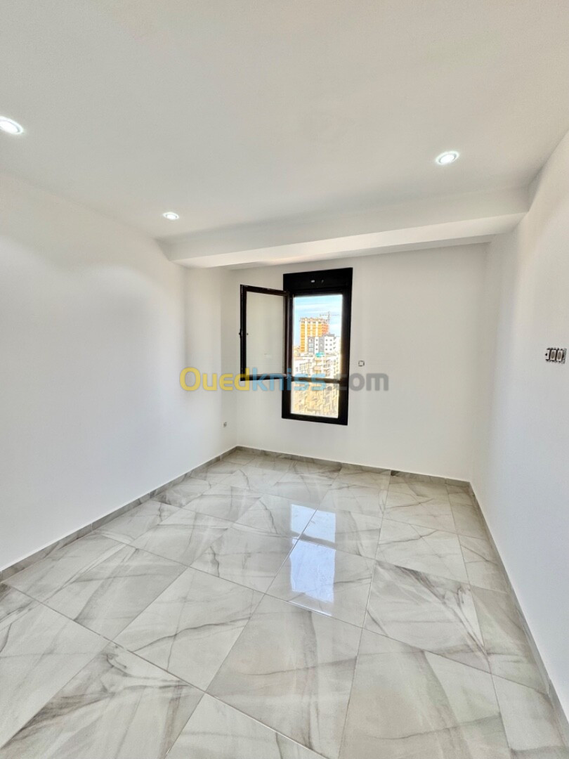 Vente Appartement F5 Oran Bir el djir