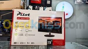 ECRAN PILOT 19'' P190 LED Full HD VGA / HDMI