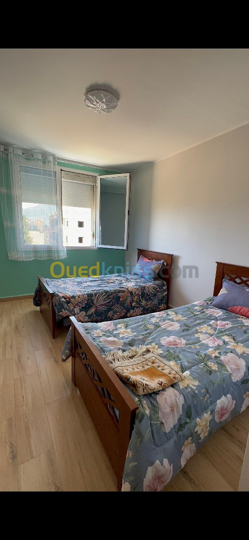 Location vacances Appartement F3 Béjaïa Beni ksila