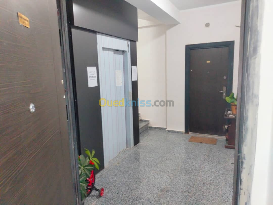 Location Appartement F3 Alger Bir mourad rais