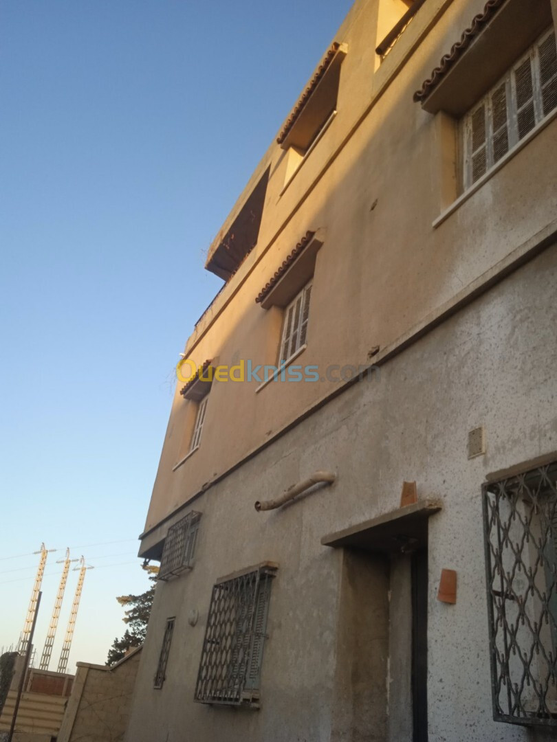 Vente bien immobilier Alger Bouzareah