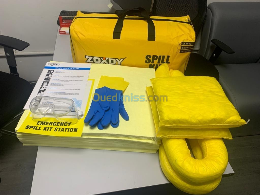 SPILL KIT CHEMICAL AND OIL