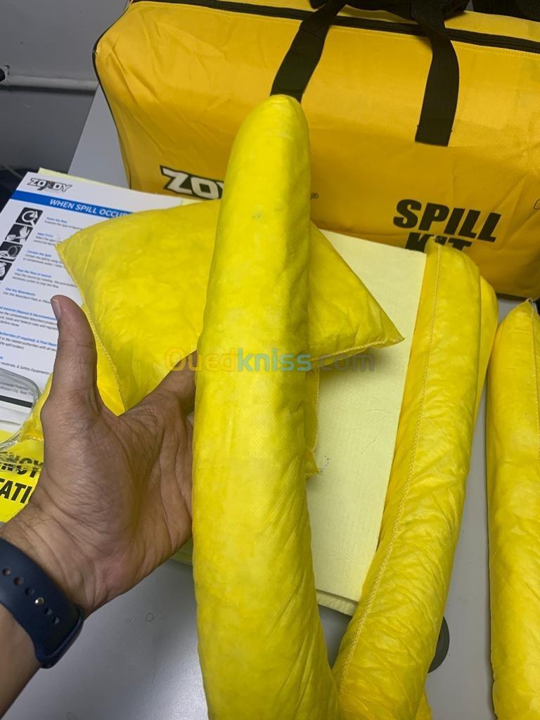 SPILL KIT CHEMICAL AND OIL