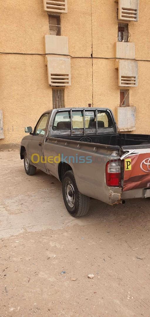 Toyota Hilux 2003 Bass