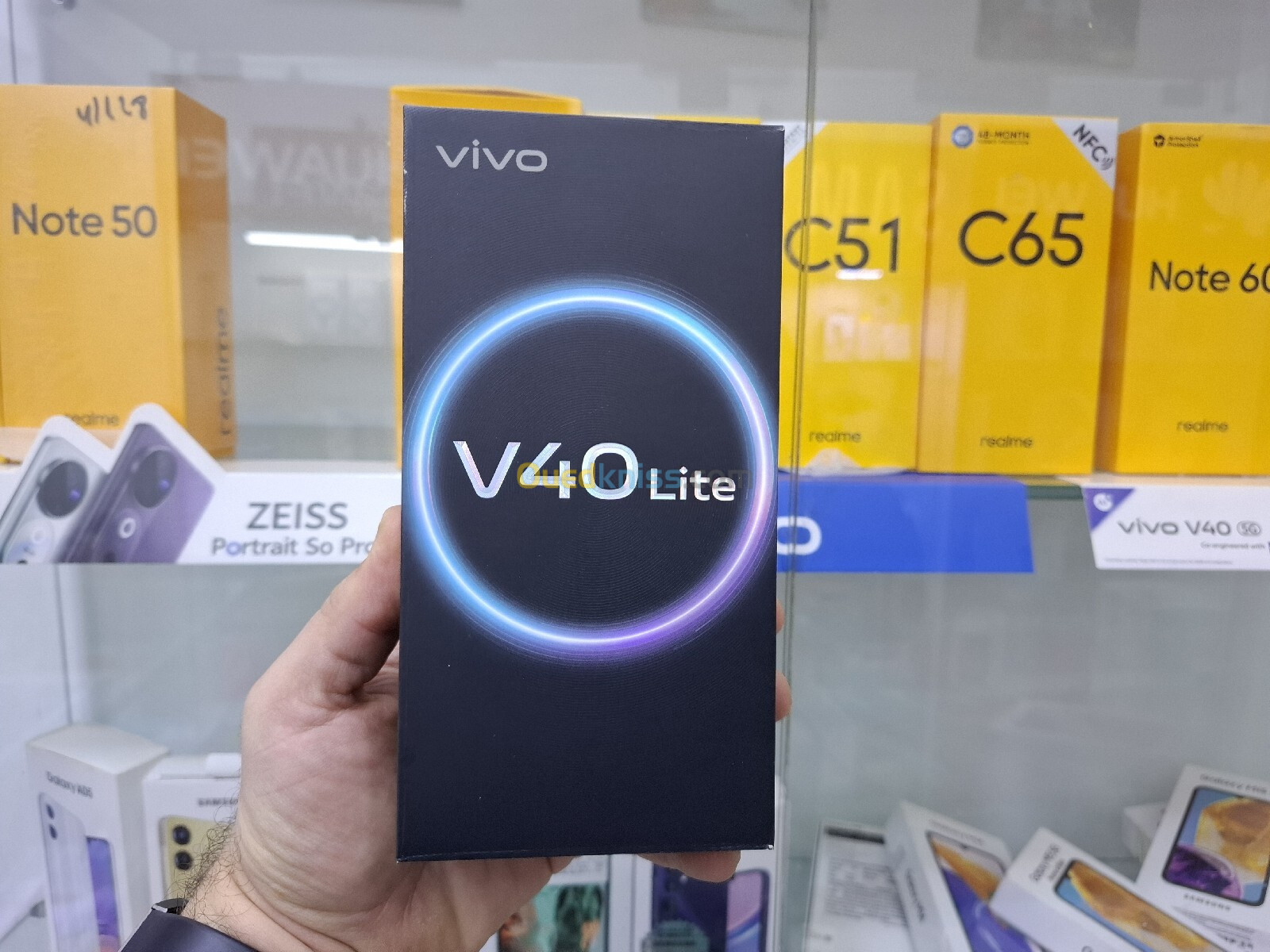 Vivo Vivo v40 lite