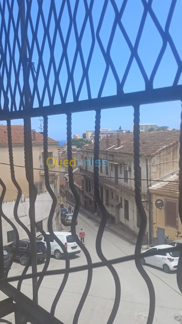 Location Appartement F6 Skikda Skikda