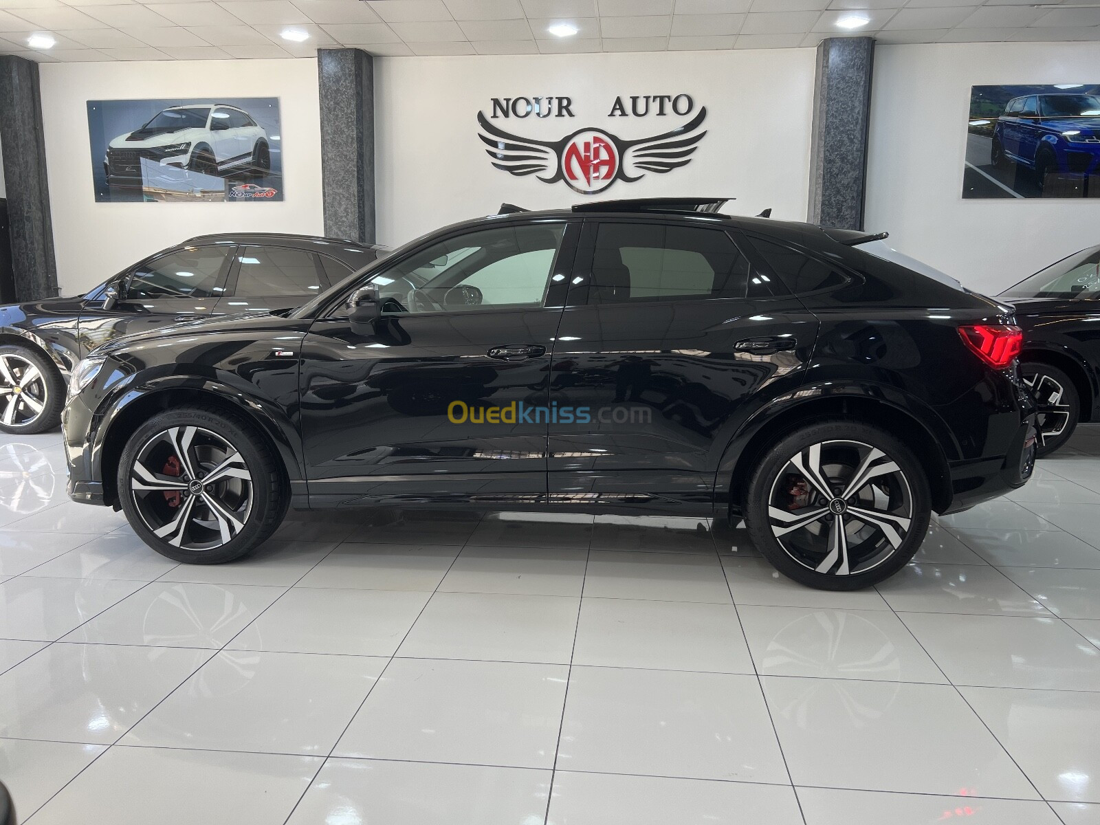 Audi Q3 2024 S-line full options