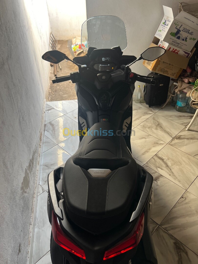 Yamaha Xmax 300 2024