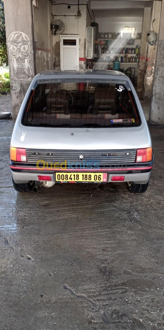 Peugeot 205 1988 Gti