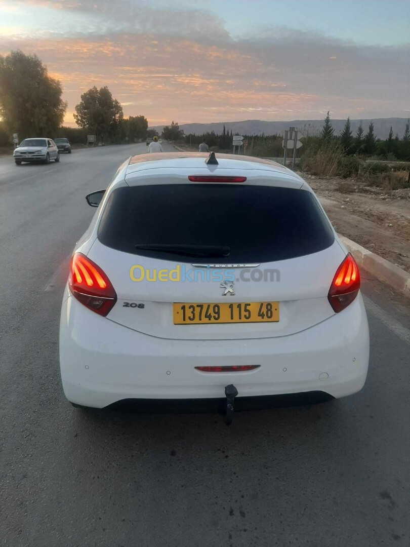 Peugeot 208 2015 Allure Facelift