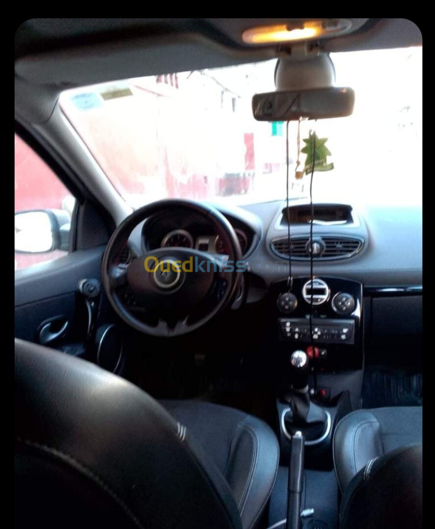 Renault Clio 3 2012 Exception