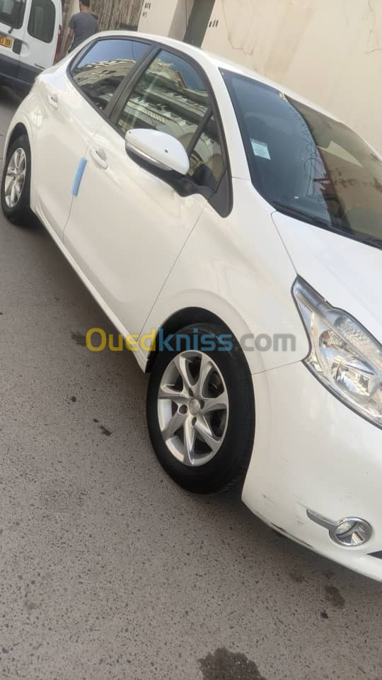 Peugeot 208 2013 Active