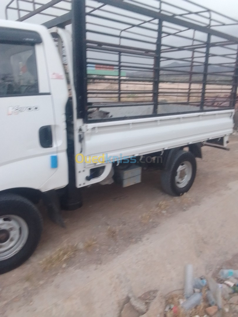 Kia K 2700 2010