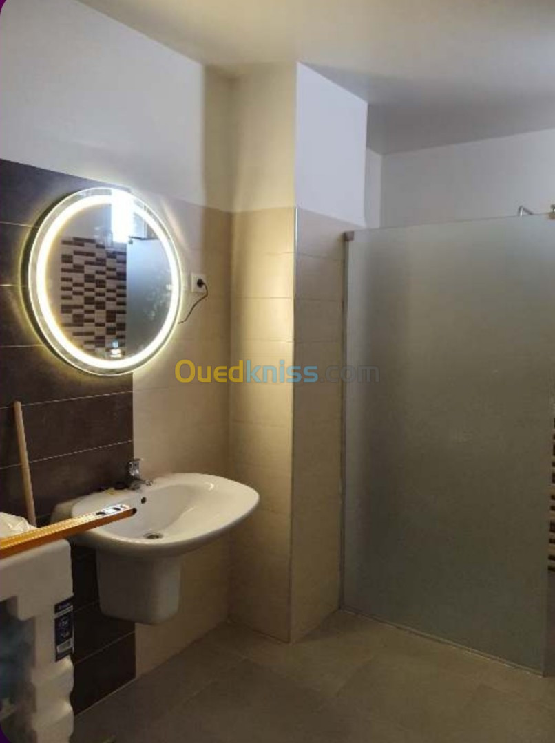 Location Appartement F4 Jijel Jijel