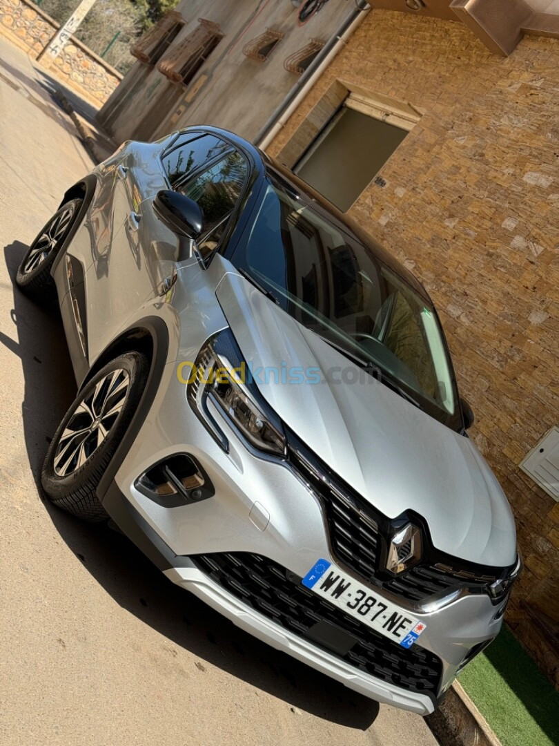 Renault Captur 2023 Techno