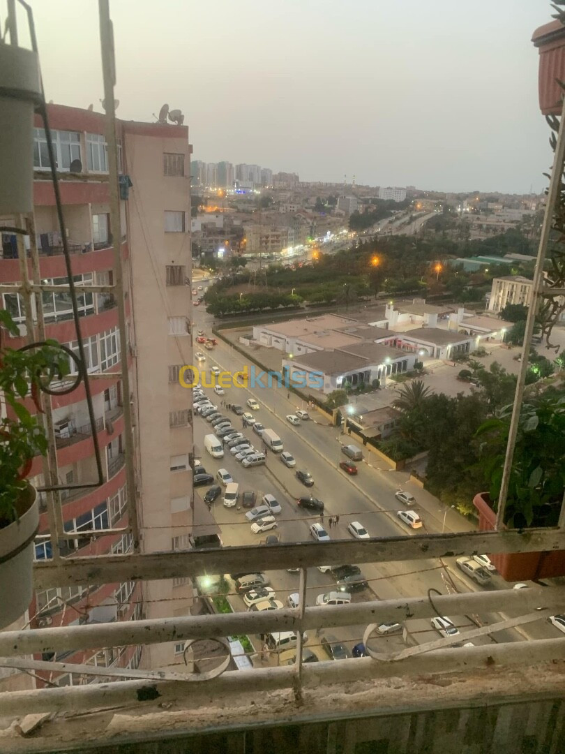 Location vacances Appartement F3 Alger Bab ezzouar