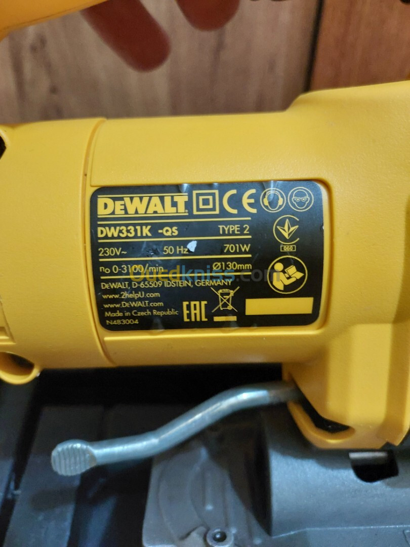 Scie sauteuse Dewalt 