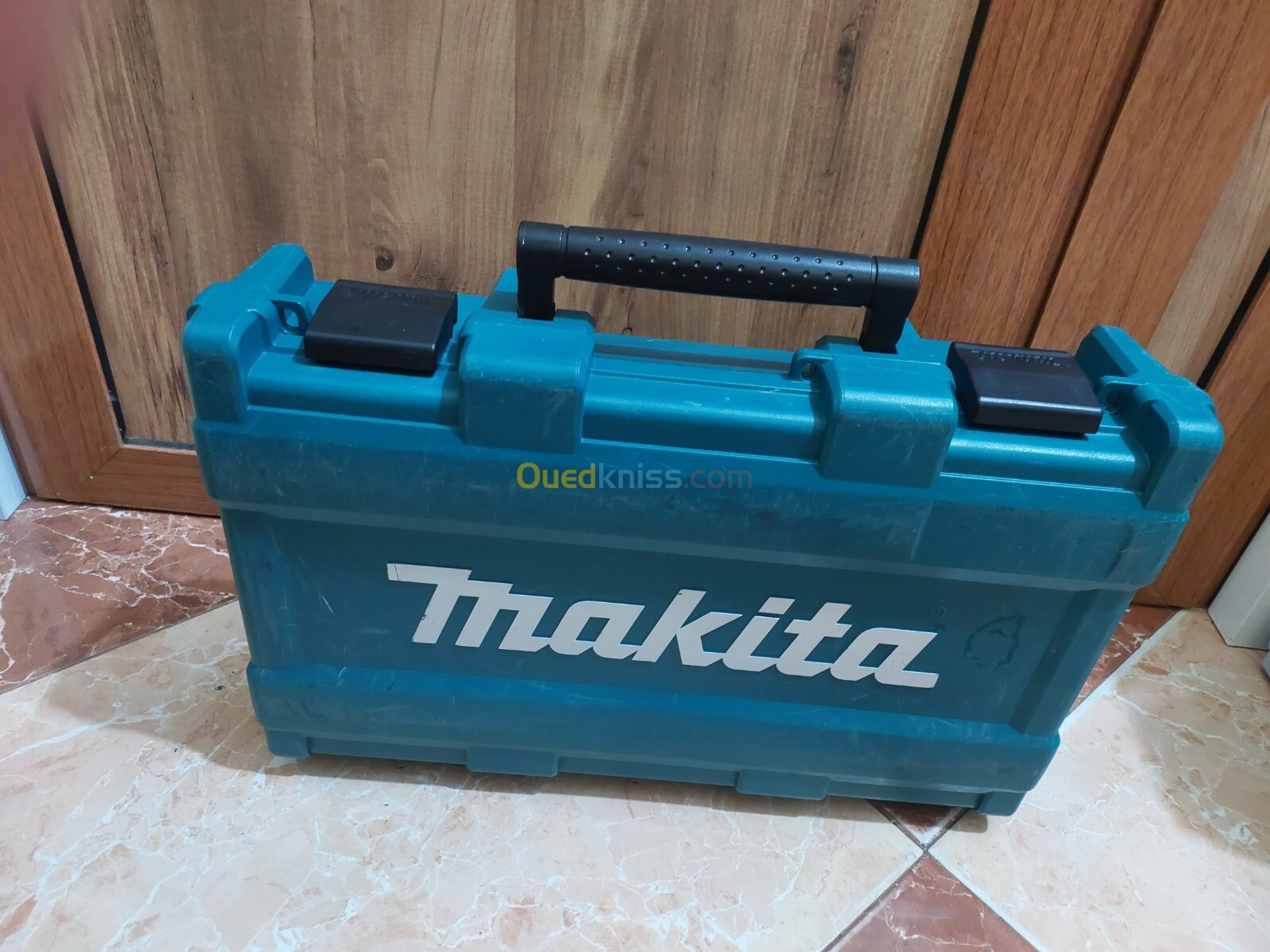 Perforateur Makita 800w