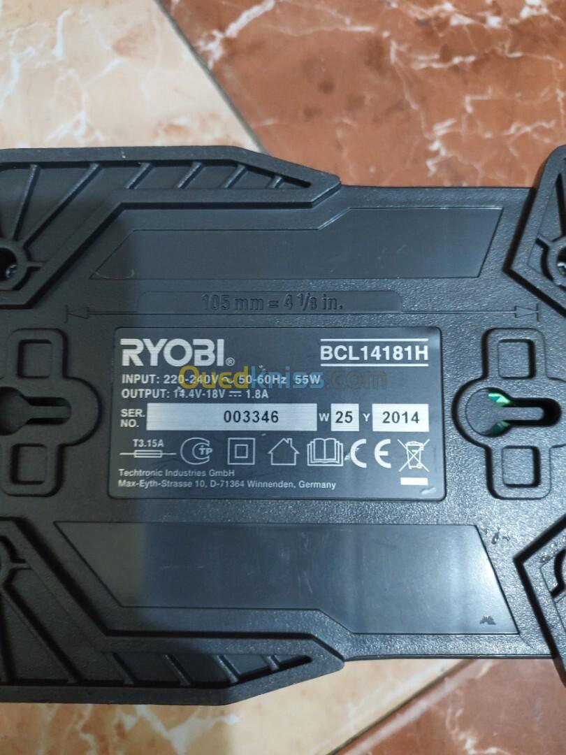 Chargeur Ryobi 18v