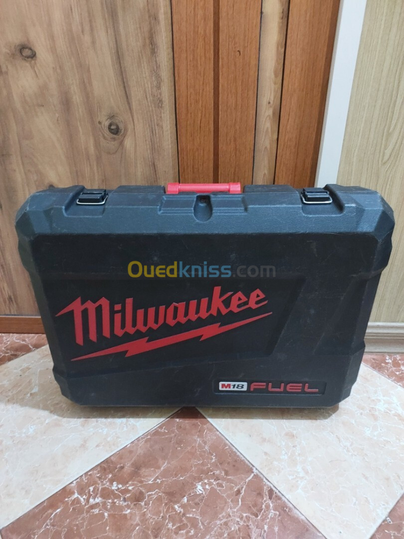 Meleuse Milwaukee 230mm 18v 12Ah (BL-2022)