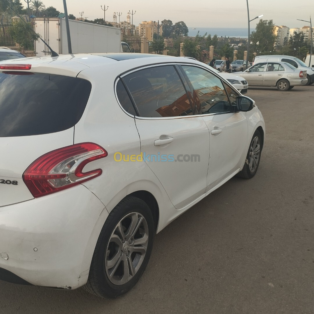 Peugeot 208 2013 Allure