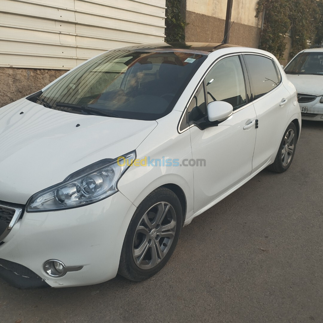 Peugeot 208 2013 Allure