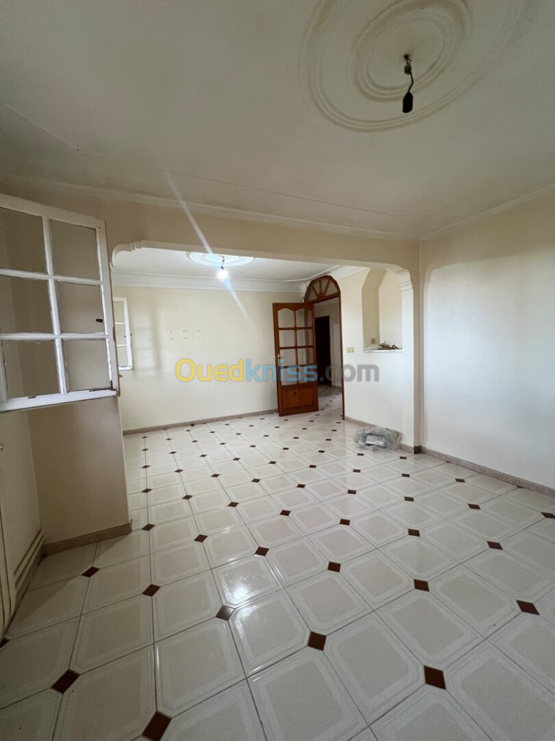 Vente Appartement F4 Alger Cheraga