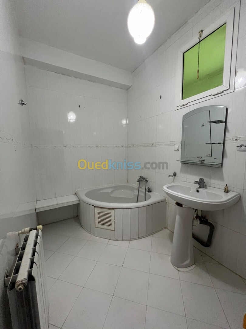 Location Appartement F4 Alger Cheraga