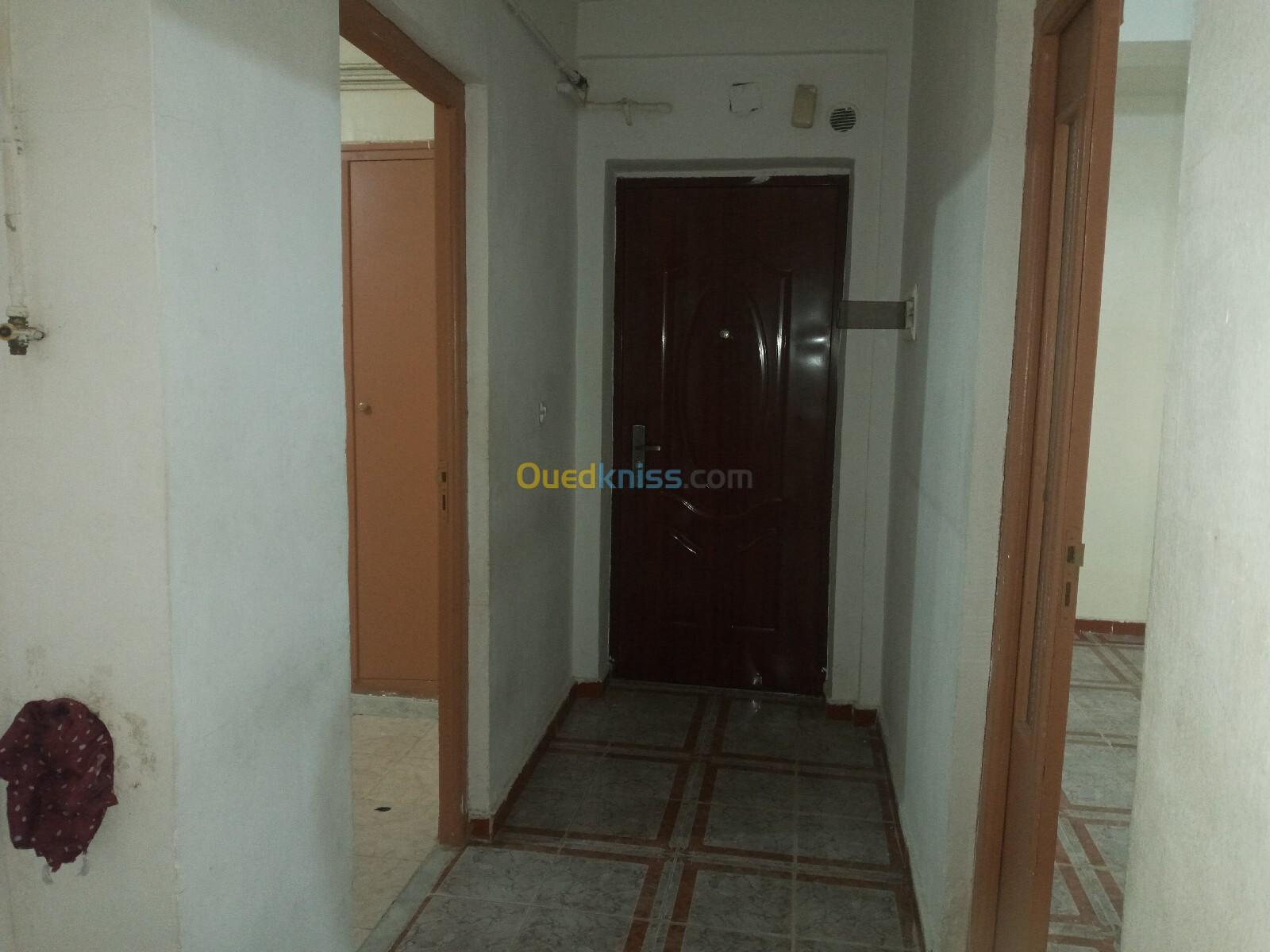 Location Appartement F3 Alger Les eucalyptus