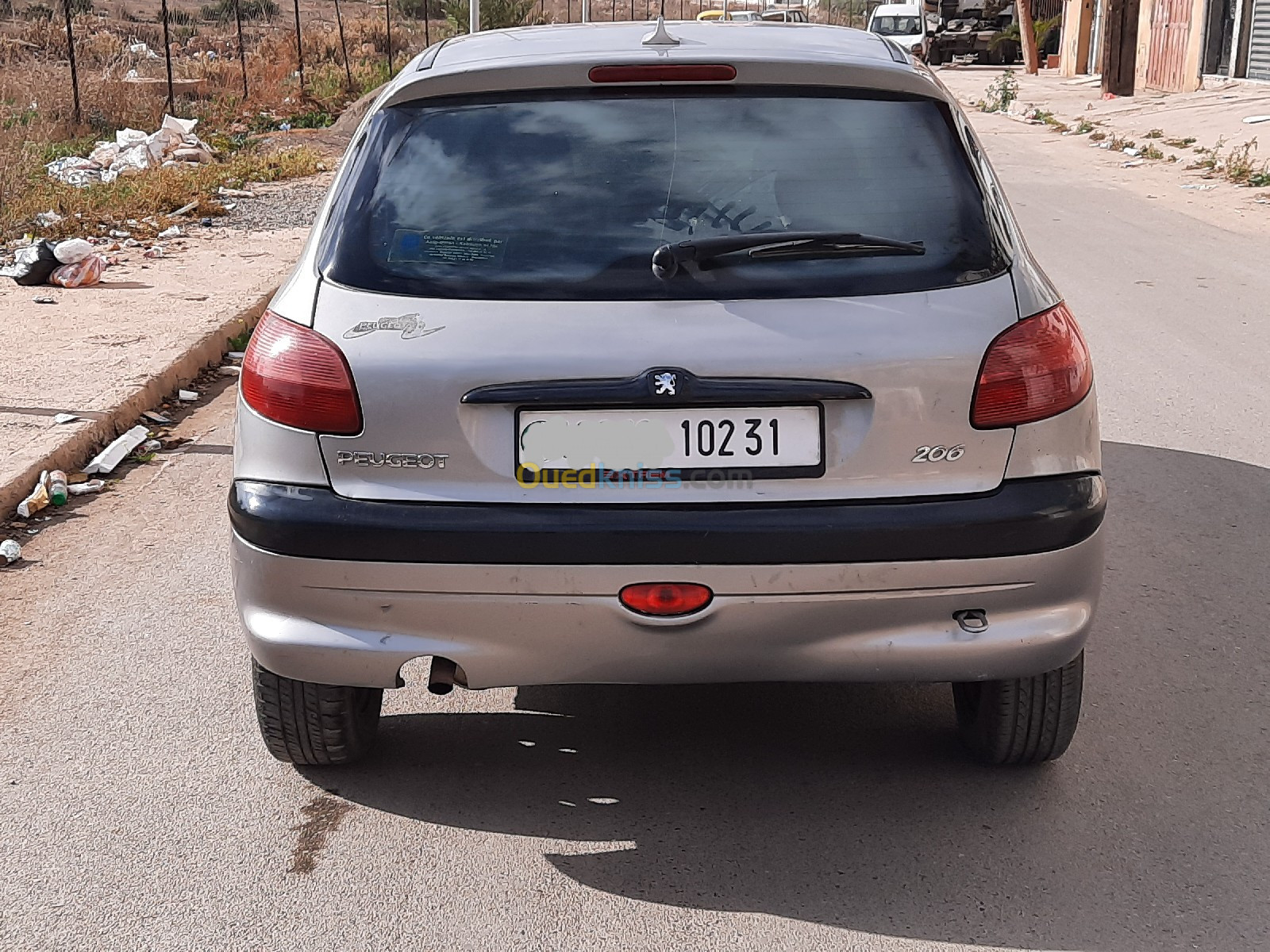 Peugeot 206 1.4 essence - Voitures