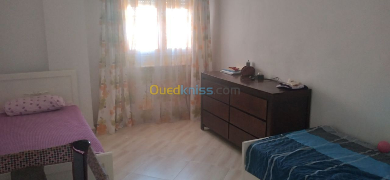 Location Appartement F4 Tipaza Bou ismail