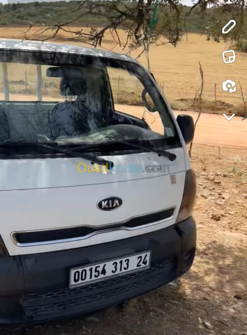 Kia K2700 2013