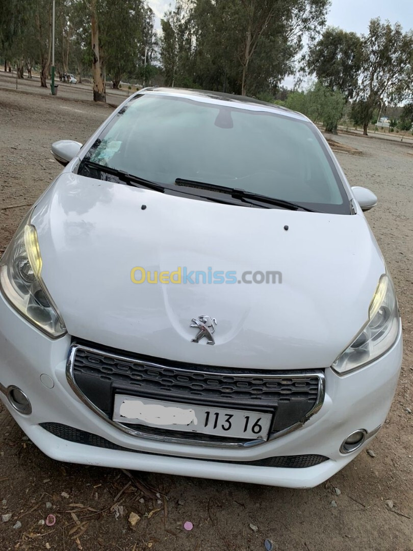 Peugeot 208 2013 Allure