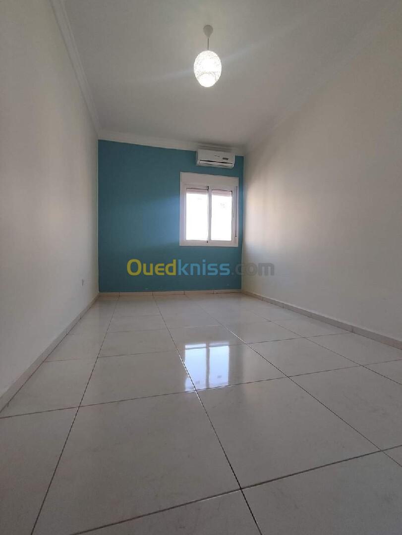 Location Appartement F4 Oran Bir el djir