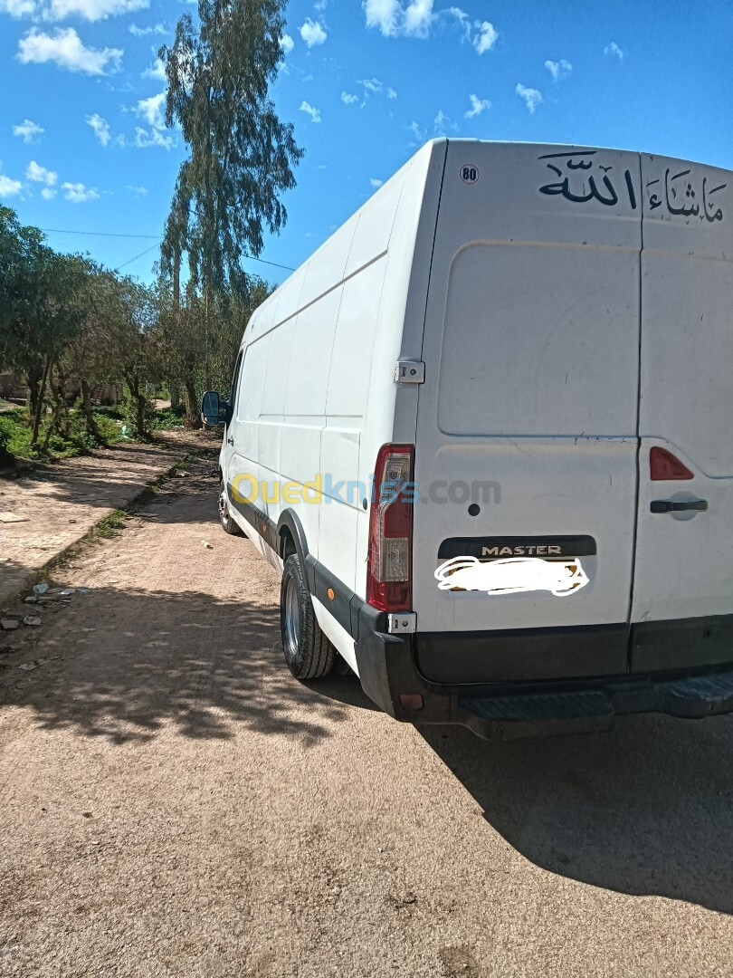 Renault Master 2012