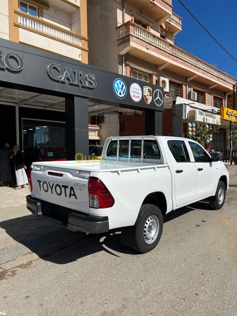 Toyota Hilux 2024 