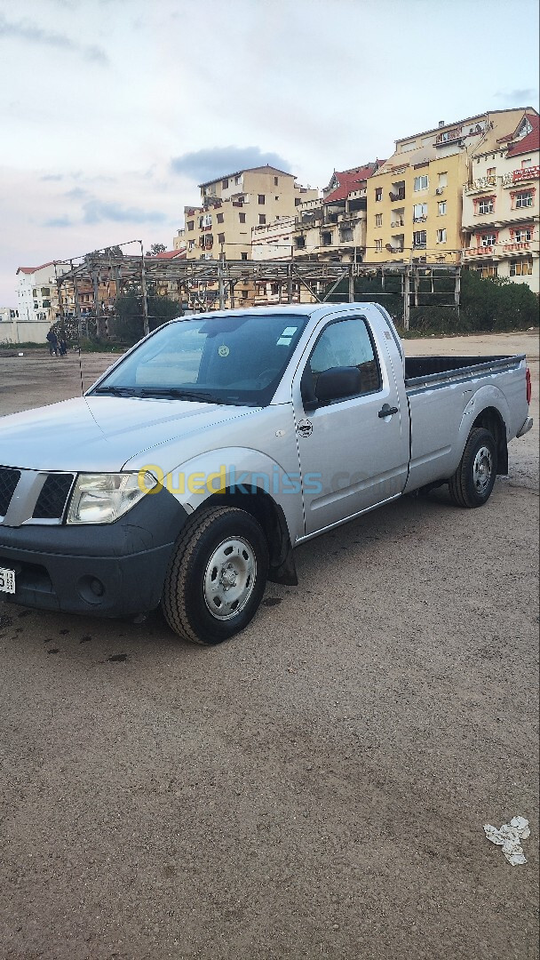 Nissan Navara 2015 Simple Cabine