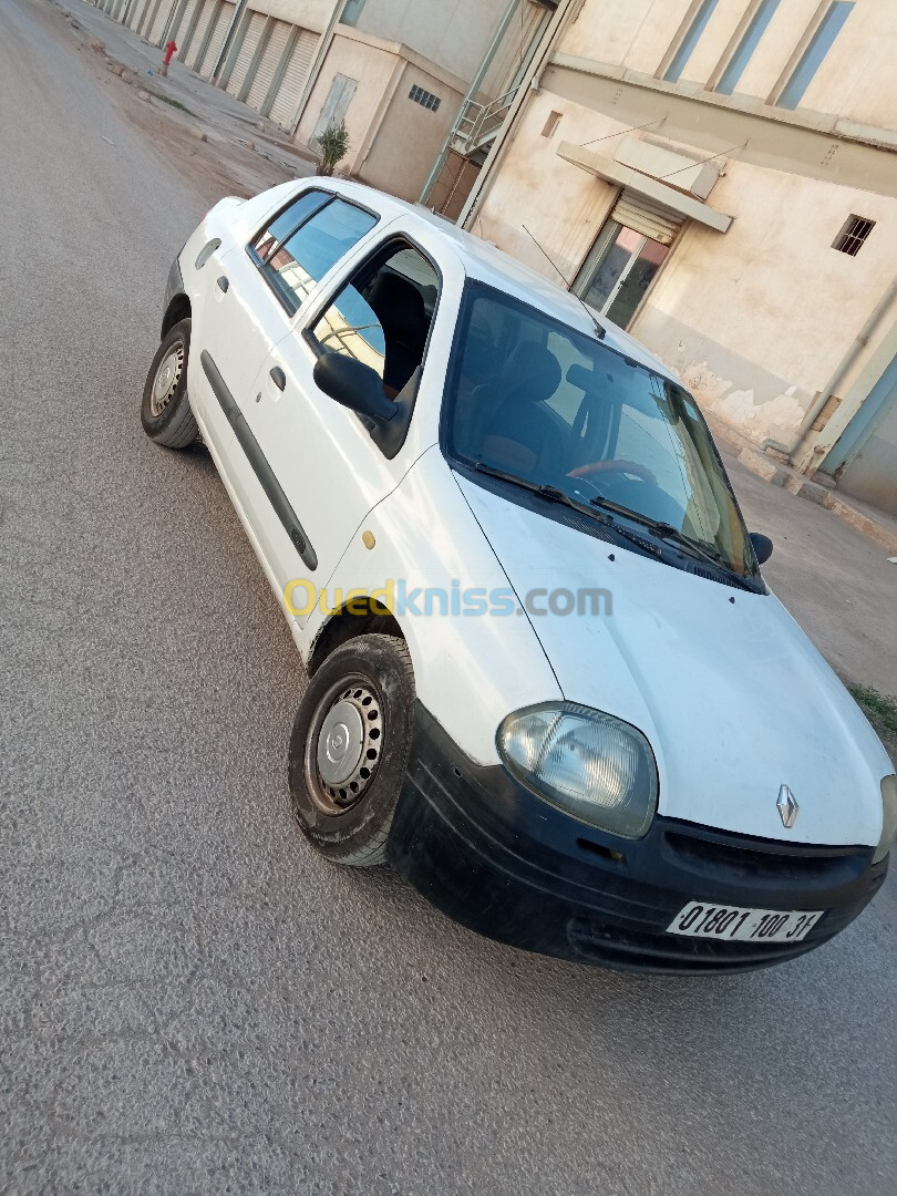 Renault Clio clacic 2000