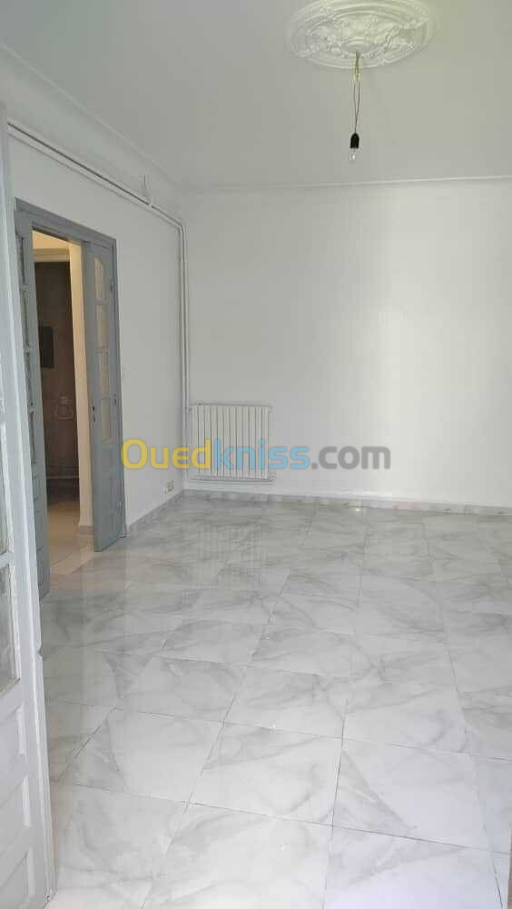 Location Appartement F4 Alger Hydra