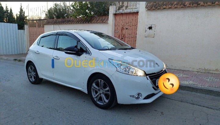 Peugeot 208 2014 Allure